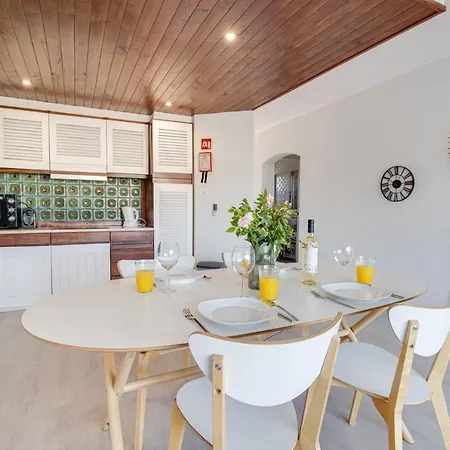 Lovely 3bd 150m Ocean View Ac Wi-fi Balcony 公寓