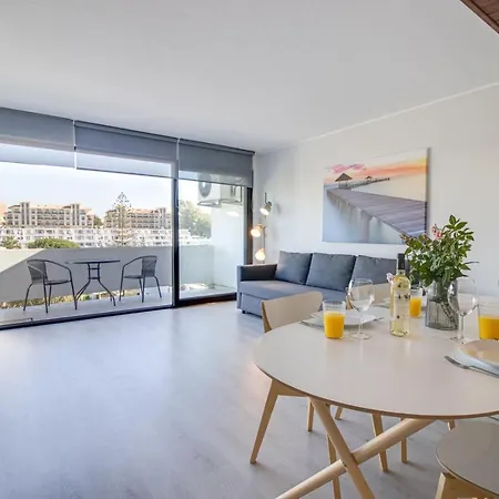 Lovely 3bd 150m Ocean View Ac Wi-fi Balcony Apartmán Albufeira