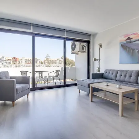 Lovely 3bd 150m Ocean View Ac Wi-fi Balcony Apartmán *